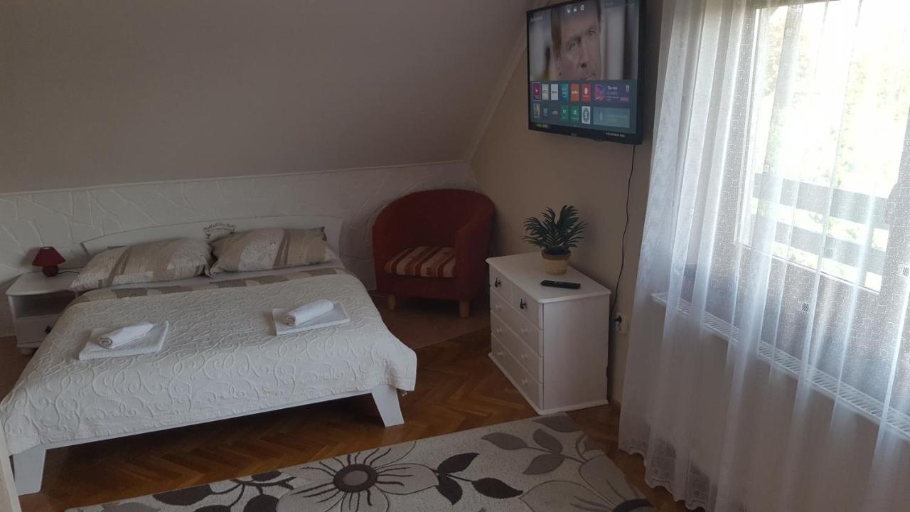 Sarreti Apartmanhaz Балатонфюред Екстер'єр фото